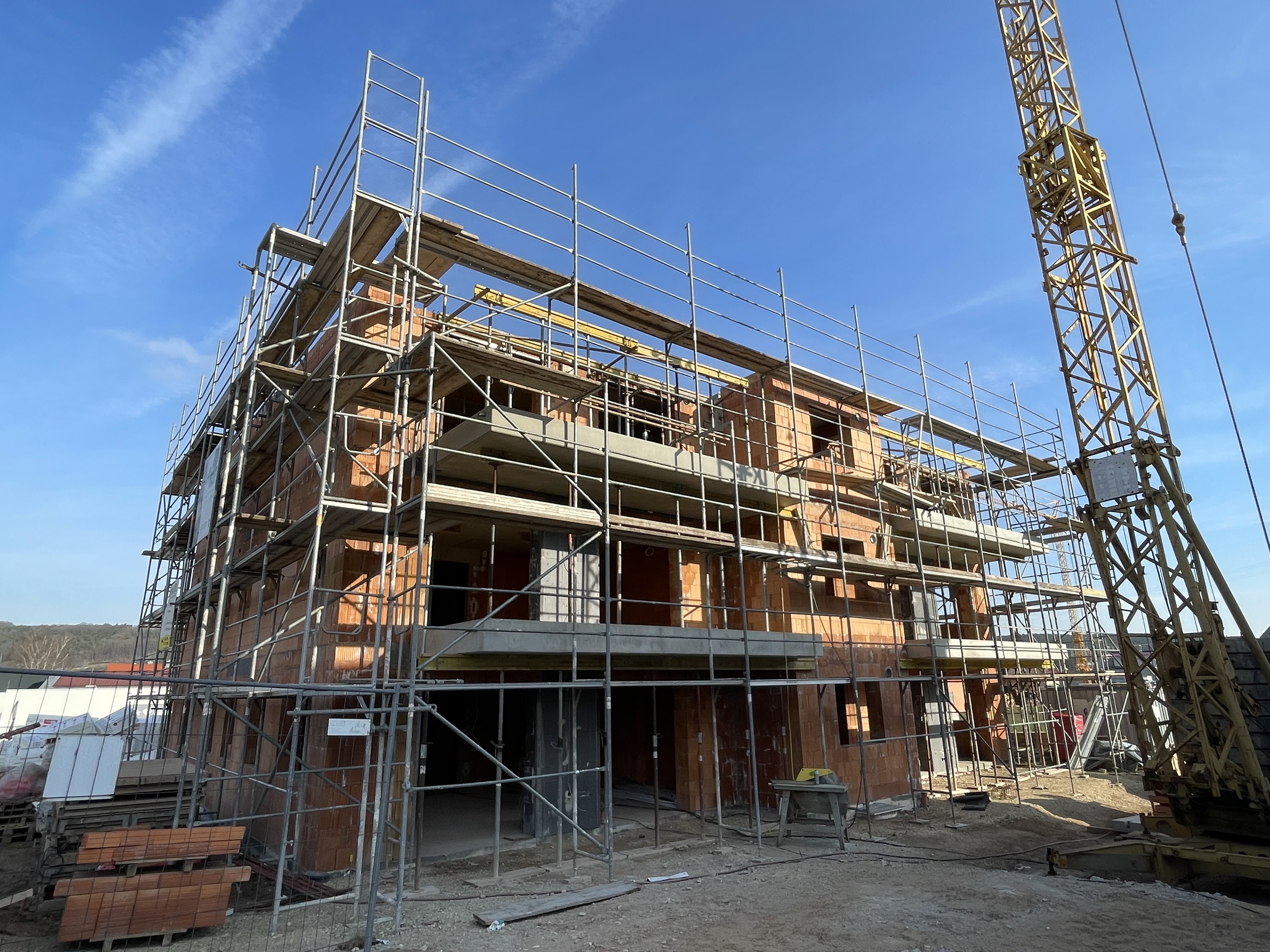 Rohbau Mehrfamilienhaus